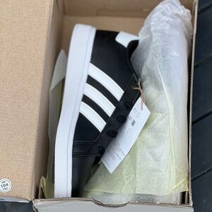 Adidas Court 2.0 black leather